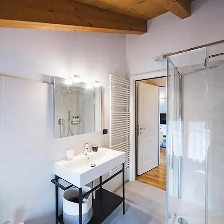 شقة Casa Agatha Lenno- Luxury Air Conditioned Village By Italian