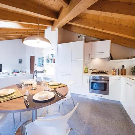 شقة Casa Agatha Lenno- Luxury Air Conditioned Village By Italian لينّو
