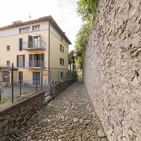 Casa Agatha Lenno- Luxury Air Conditioned Village By Italian Lejlighed