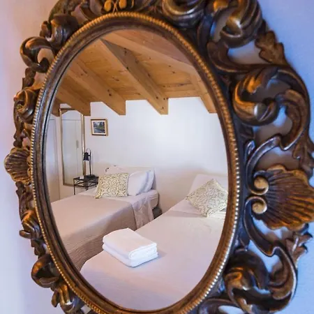 Casa Agatha Lenno- Luxury Air Conditioned Village By Italian דירה *